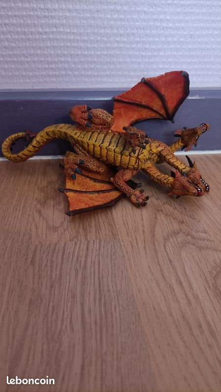 Dragon à trois têtes (image 3)