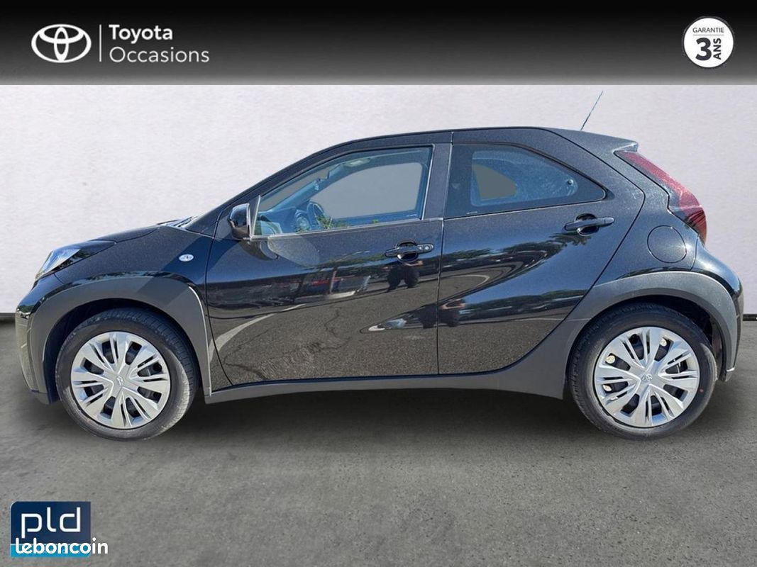 Toyota Aygo X 1.0 VVT-i 72ch Dynamic S-CVT MY23 (image 8)