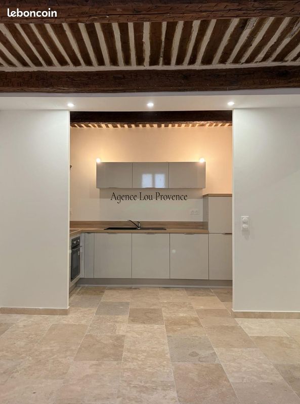 Appartement 3 pièces 54 m² · à Eyguières · 54 m² · 190 000 €