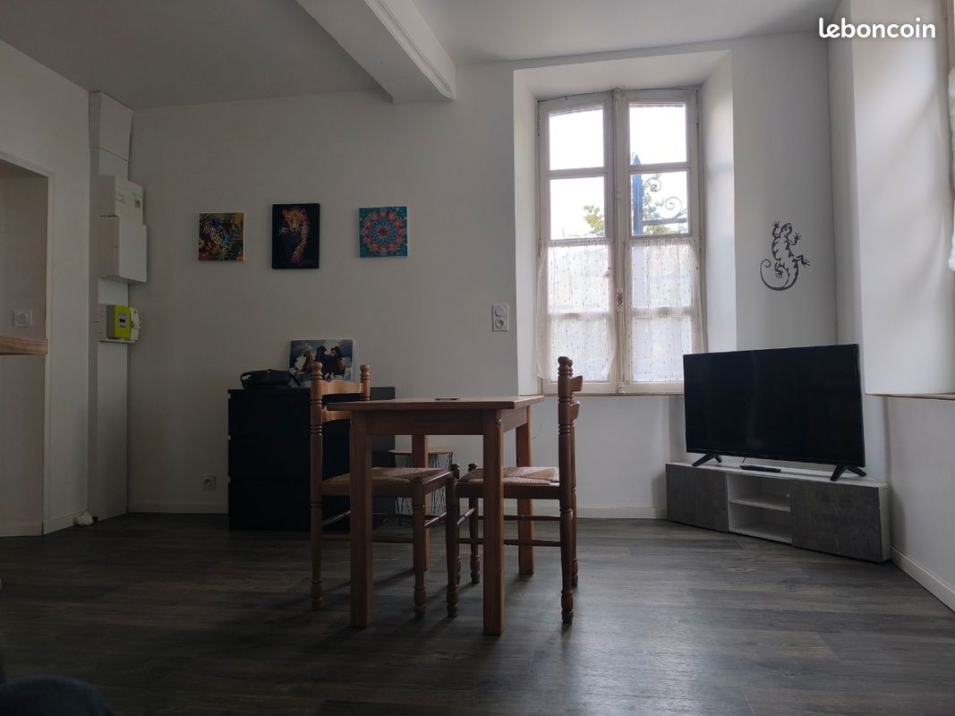 Appartement 1 pièce 25 m² · à Joigny · 25 m² · 420 €