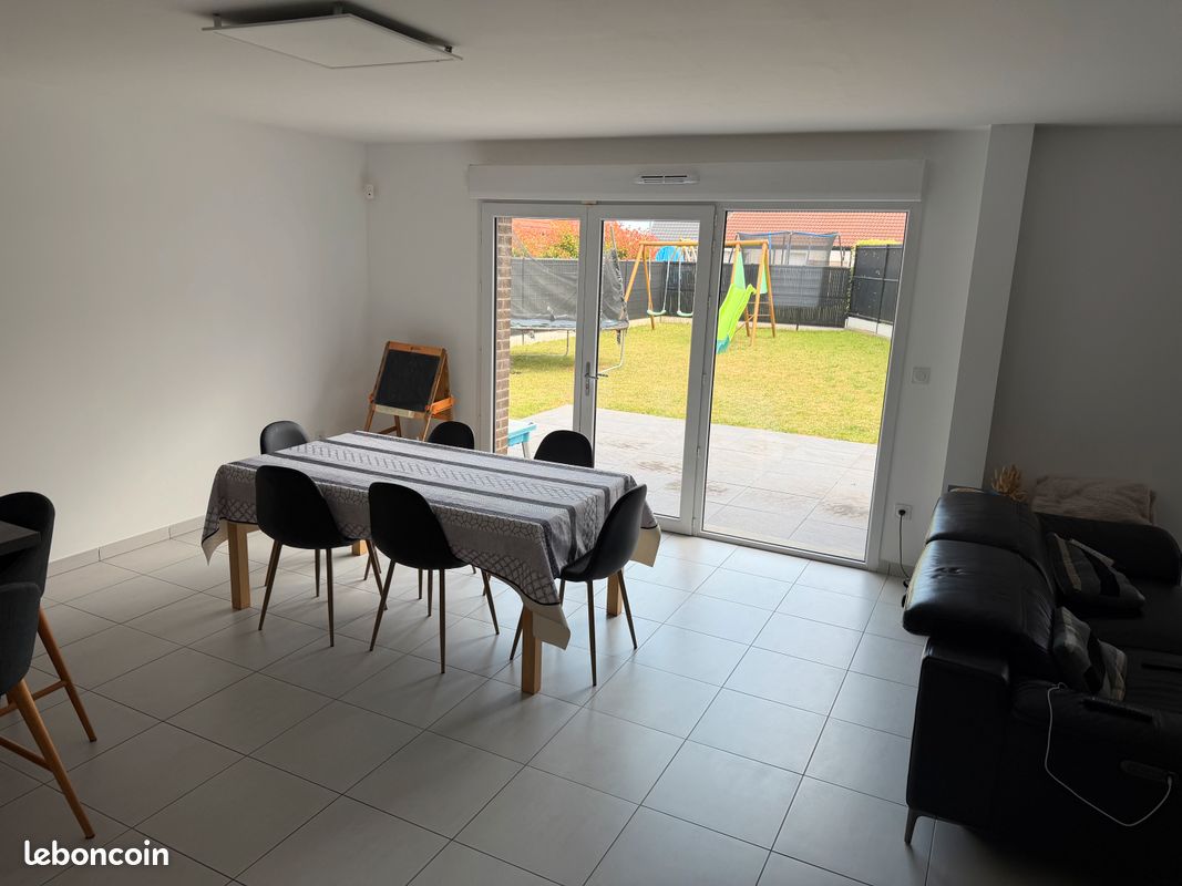 Maison 5 pièces 112 m² · à Allennes-les-Marais · 112 m² · 364 000 €