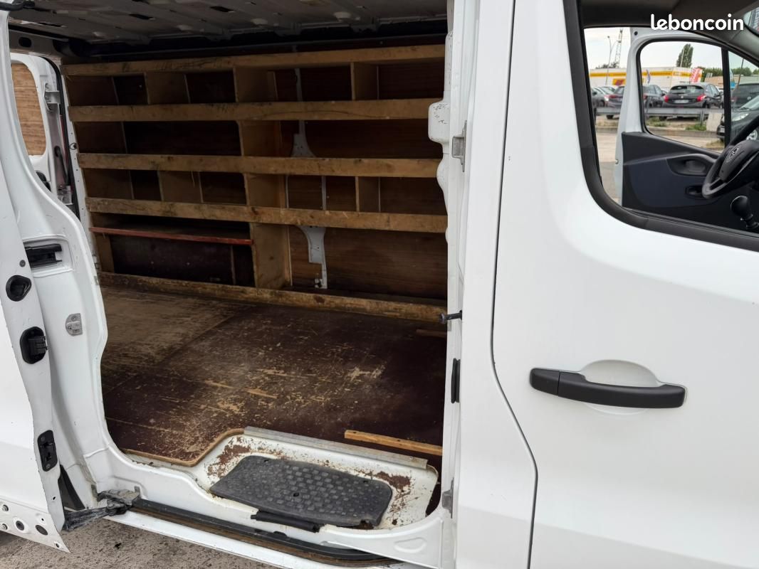 Opel Vivaro 1.6 CDTi 145 CV. 16V L2H1 TVA RECUPERABLE (image 14)