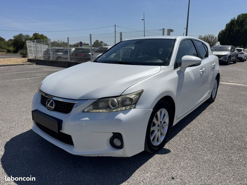 Lexus CT 200H PASSION (image 2)