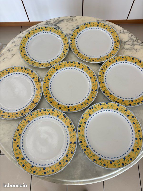Assiette plates (image 1)