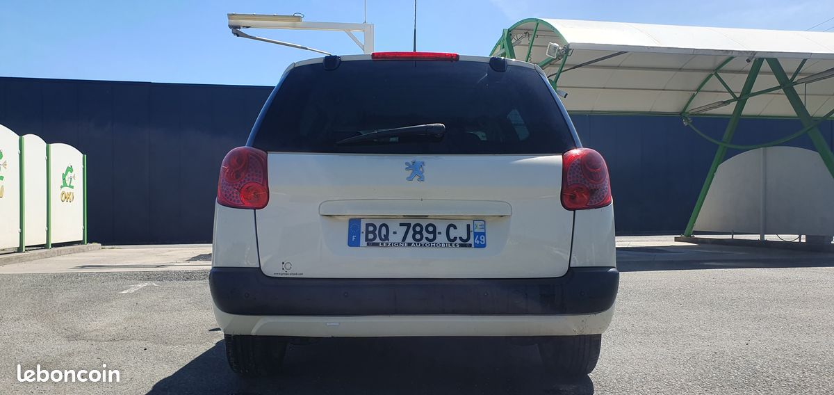Peugeot 207 sw 1.6 hdi 90 (image 3)