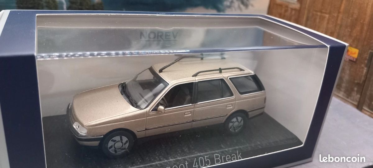AQV6 Voiture 1/43 : Compatible avec Peugeot 405 SR 1993