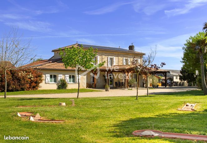 Propriété 12 pièces 341 m²