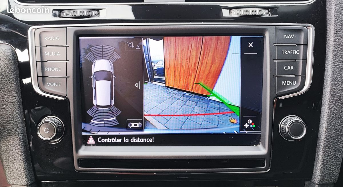Volkswagen GOLF VII 1.4 TSI 140CH HIGHLINE DSG7*KEYLESS*LANE ASSIST*A.C.C*CAMERA*PARK ASSIST*WEBASTO (image 22)