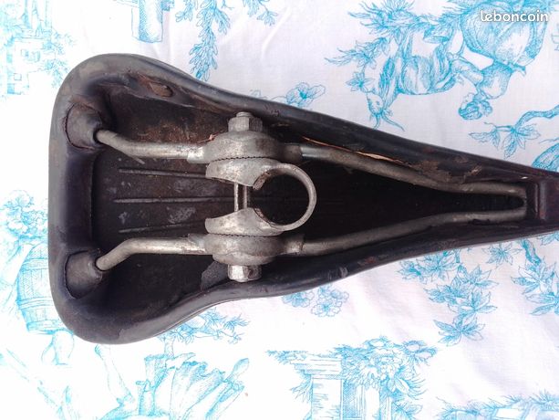 Selle vintage turbo blanche route Cannondale blanche siège foudre