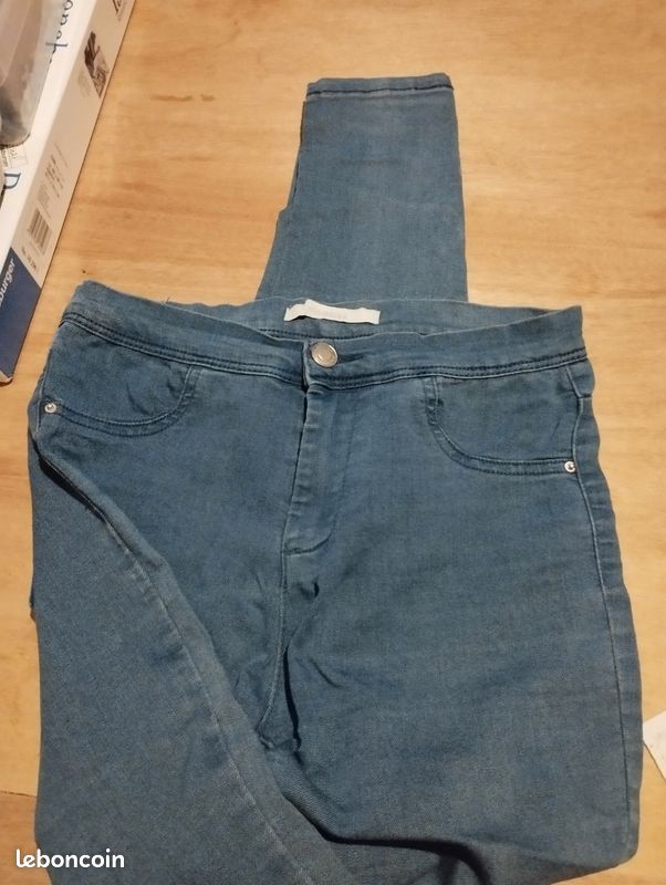 Lot de Jeans taille 36 (image 1)