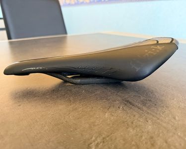Selle Vélo Fizik Arione Blanche – Vintage 2006 – NOS (neuf Stock) – Fabriquée En Italie