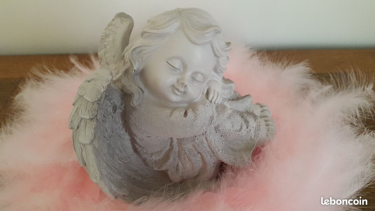 Décoration ange et plumes (image 2)