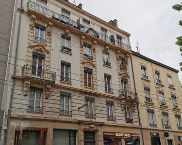 Appartement 295 000 € - 77 m²