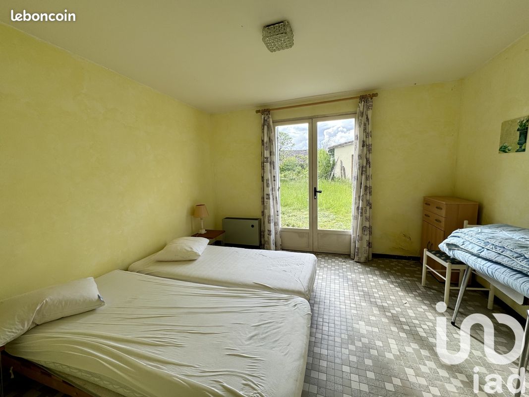 Maison 7 pièces 180 m² - Étriac 16250 (image principale 9)
