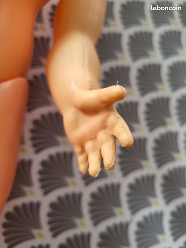 Belle Poupée Ancienne En Porcelaine - Petite Jardinière De 45 Cm - Époque Inconnue