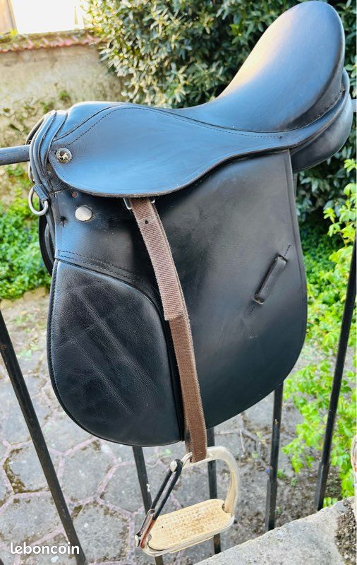Selle Reining 15 Pouces - Cuir Marron - Fait Main - Traditionnelle