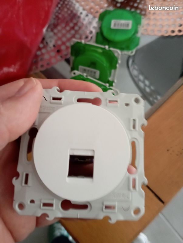 Prise RJ45 odace (image 2)