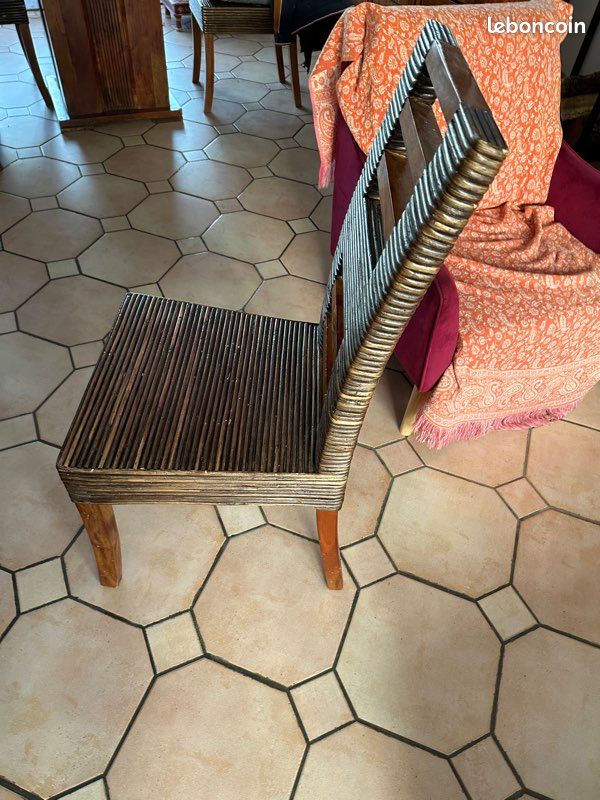 Chaises exotiques (image 4)