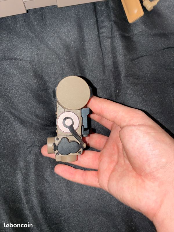 Boîtier Tactique PEQ-16A Element Tan - Complet avec Switch Déporté & Boîte (image 5)