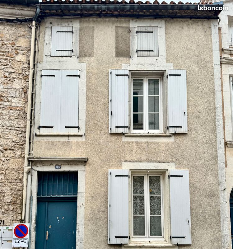 Duplex 3 pièces 48 m² - Rivières 16110 La Rochefoucauld (image principale 0)