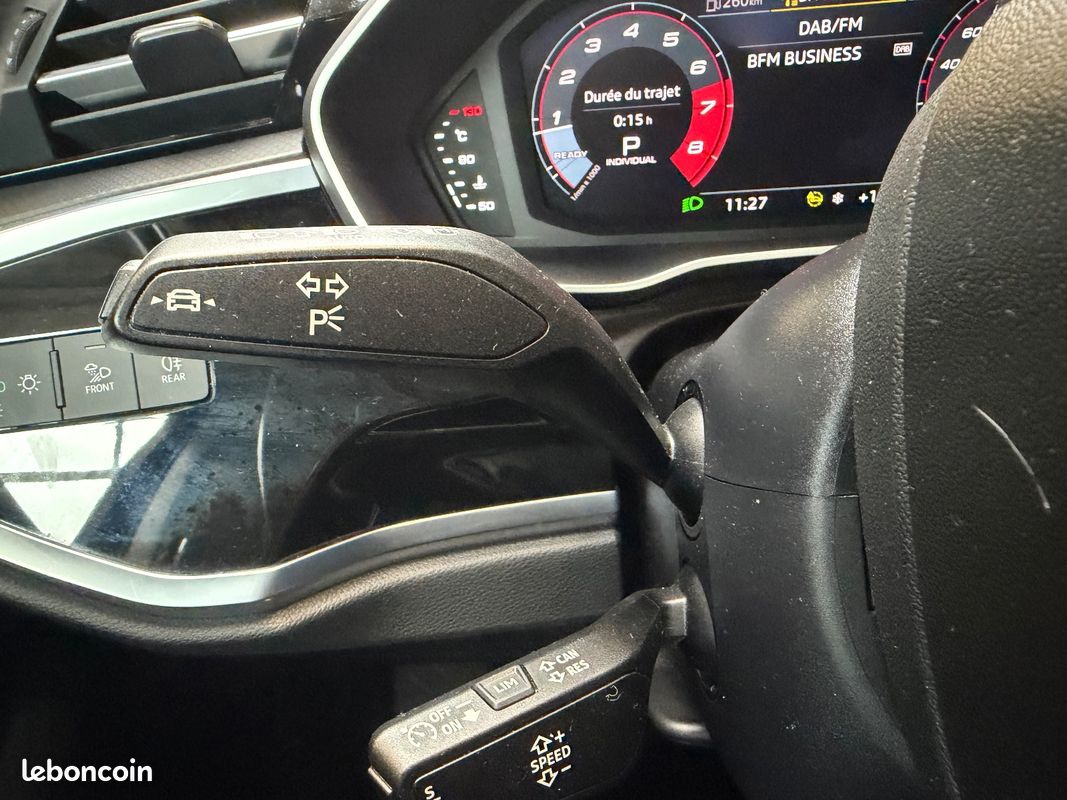 AUDI Q3 35 TFSI 150 ch S tronic 7 Business line (image 25)