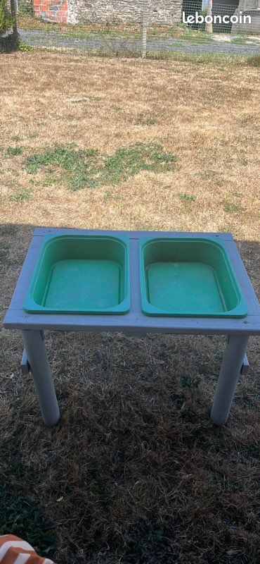 Table activités extérieur (image 1)