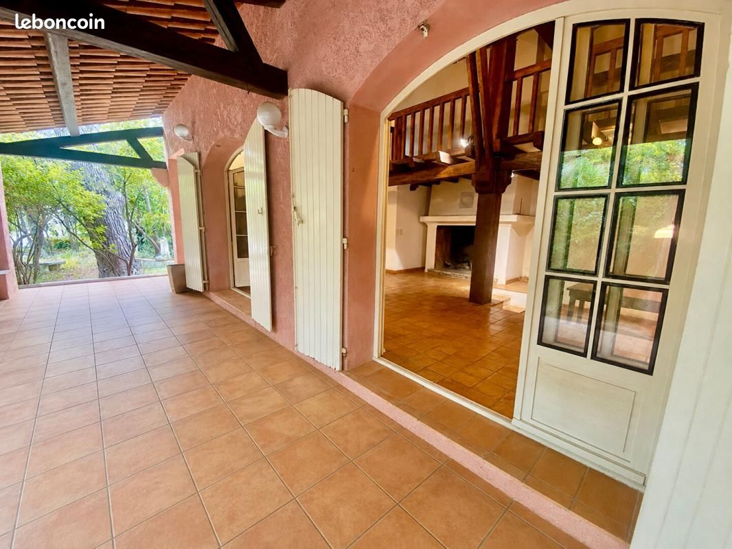 Maison 6 pièces 175 m² · au Castellet · 175 m² · 680 000 €