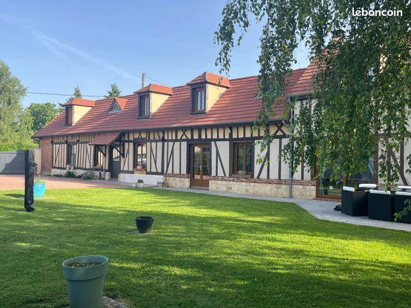 Maison 8 pièces 200 m² · à Senlis · 200 m² · 390 000 €
