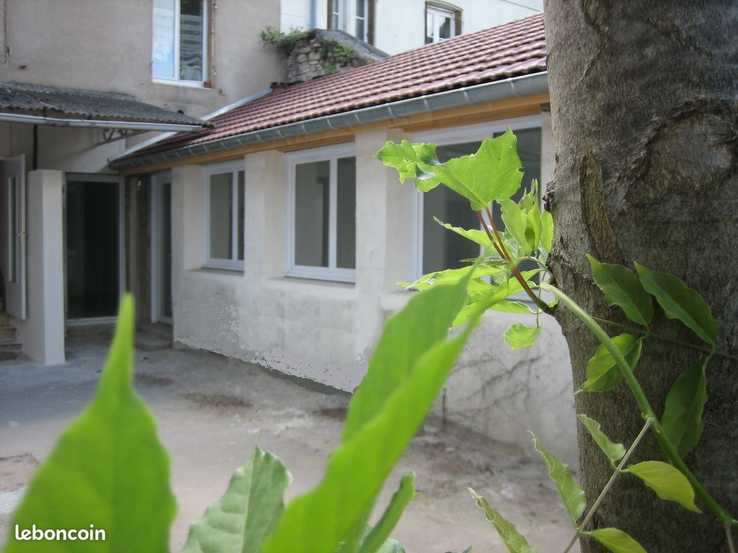 Appartement 2 pièces 35 m² · à Sennecey-le-Grand · 35 m² · 470 €