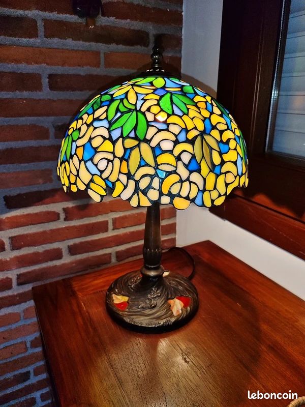 Lampe Tiffany d’auteur signée (1993/1997) – Base sculpturale exceptionnelle (image 3)