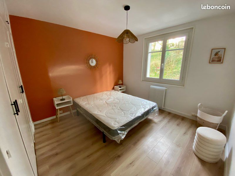 Appartement 4 pièces 74 m² · à Billère · 74 m² · 390 €