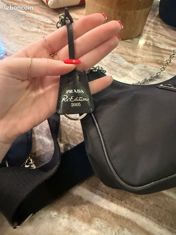 Prada Bag Sac Prada Dhgate Prada Sac Porté Épaule Arqué En Cuir