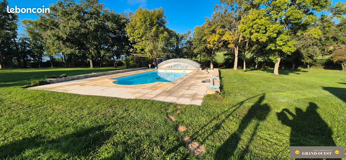 Maison 7 pièces 177 m² · à Lentilly · 177 m² · 690 000 €
