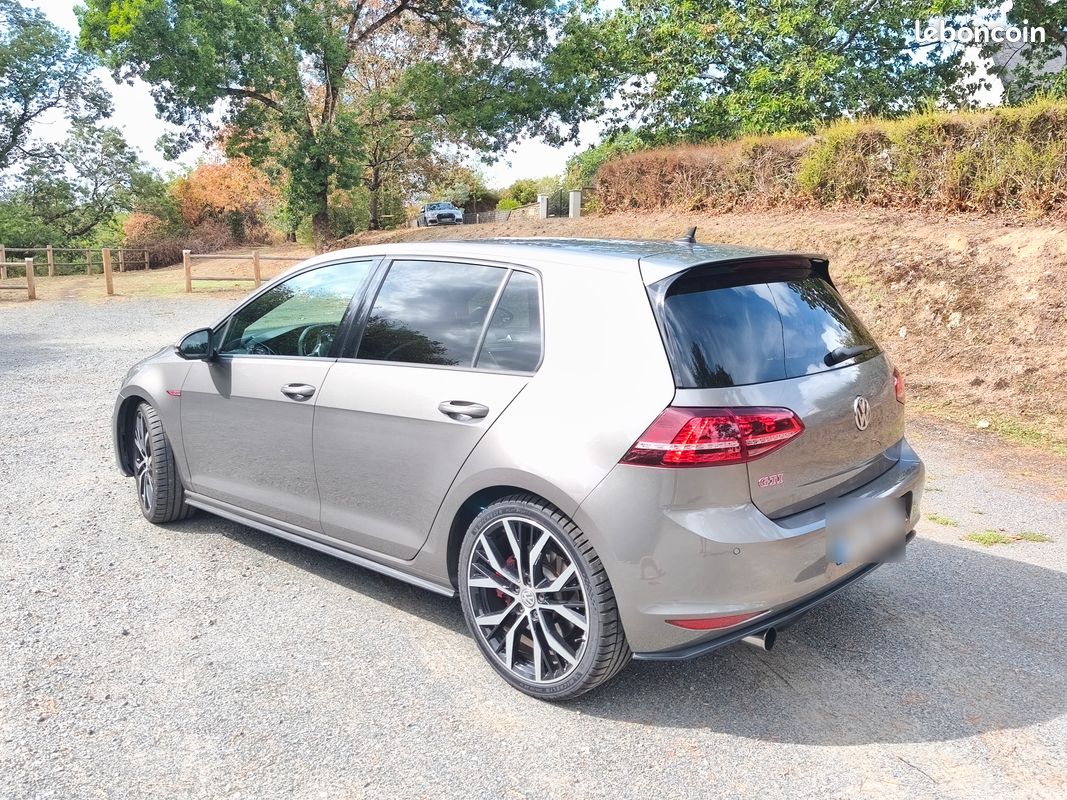 VOLKSWAGEN GOLF VII GTI PERFORMANCE 230cv 2.0 TSI (image 5)