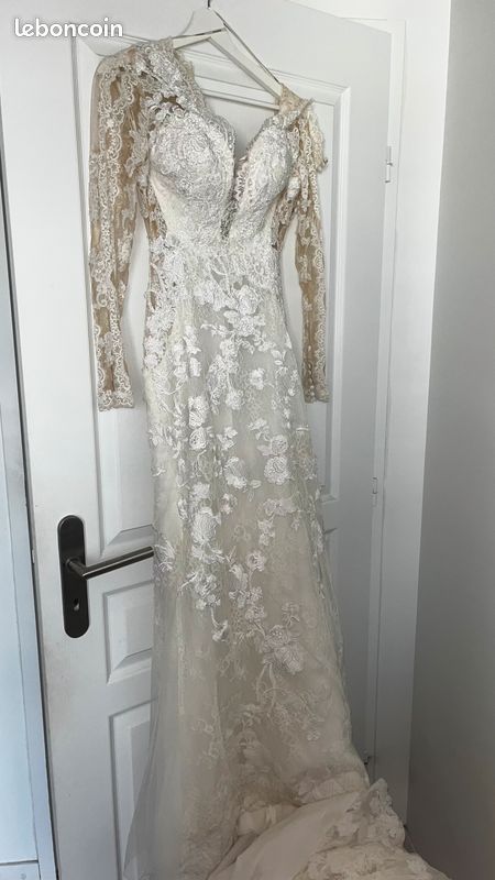 Robe de mariée sirène Pronovias Vêtements
