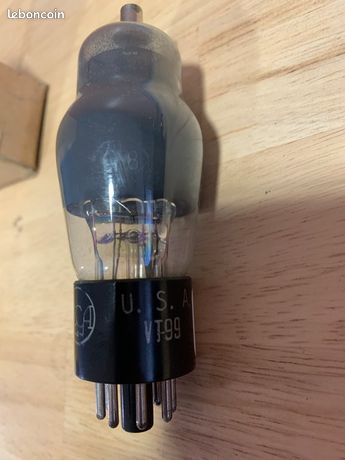 ANCIEN TUBE LAMPE PHILIPS TSF EY88 NEUF AVEC BOITE