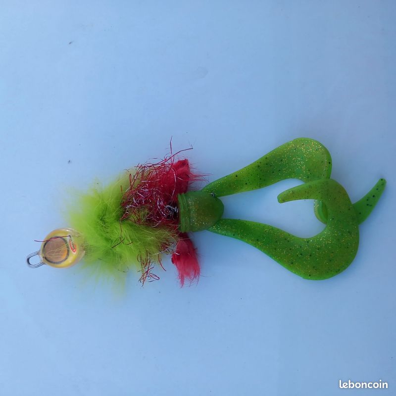 Monster fly (image 1)