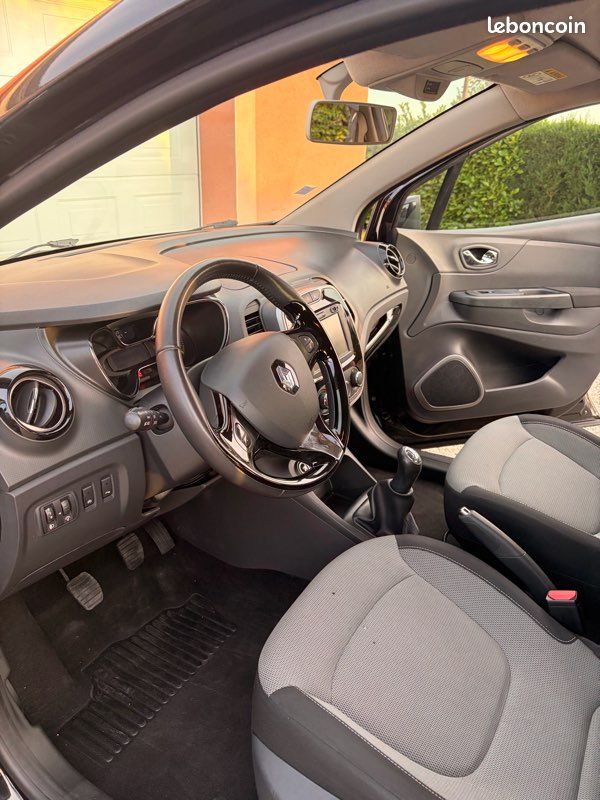 Renault Captur 1.5 dCi 90 – 2015 – 139 000 km – CT OK – Révision faite (image 6)