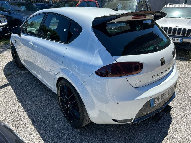 Seat LEON 2.0 TSI 480CH CUPRA-R (image 2)