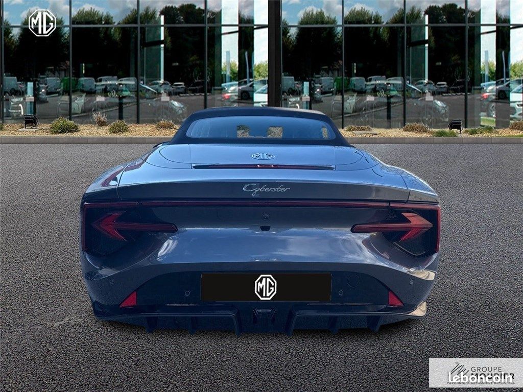 MG cyberster 77KWH - 250 KW 2WD (image 4)