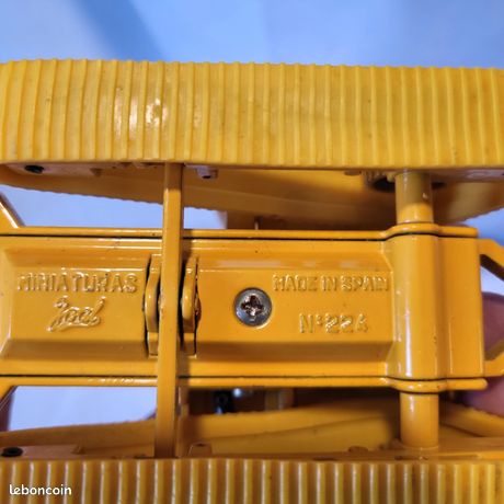 Miniature Joal 1/50 - Poseur De Tubes Caterpillar 591 - Engin De Chantier Collection