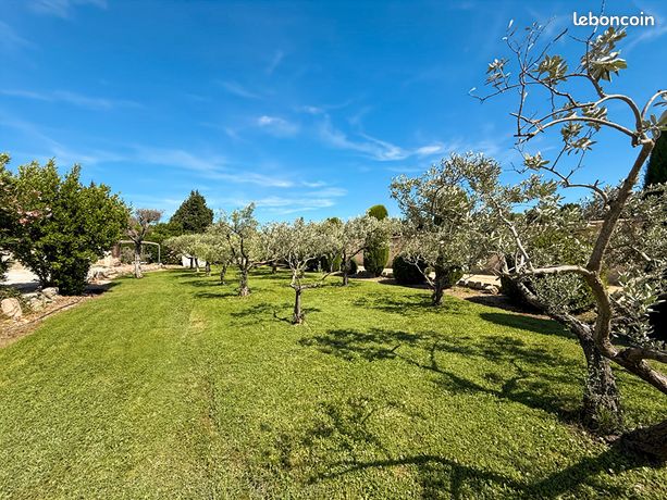 Propriété 7 pièces 142 m²