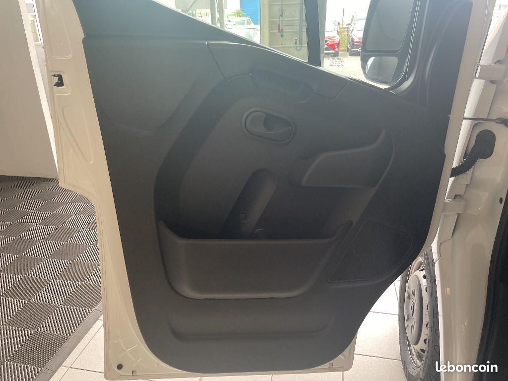 Renault Master FOURGON FGN TRAC F3500 L2H2 BLUE DCI 135 CONFORT (image 18)