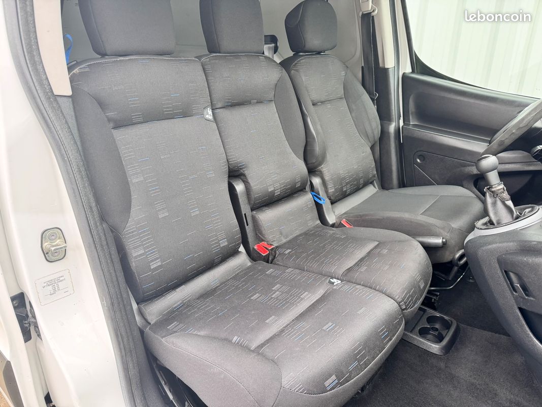 CITROEN BERLINGO II BUSINESS 1.6 HDI 90cv 3 PLACES avec PORTE LATÉRALE DROITE COULISSANTE (image 4)