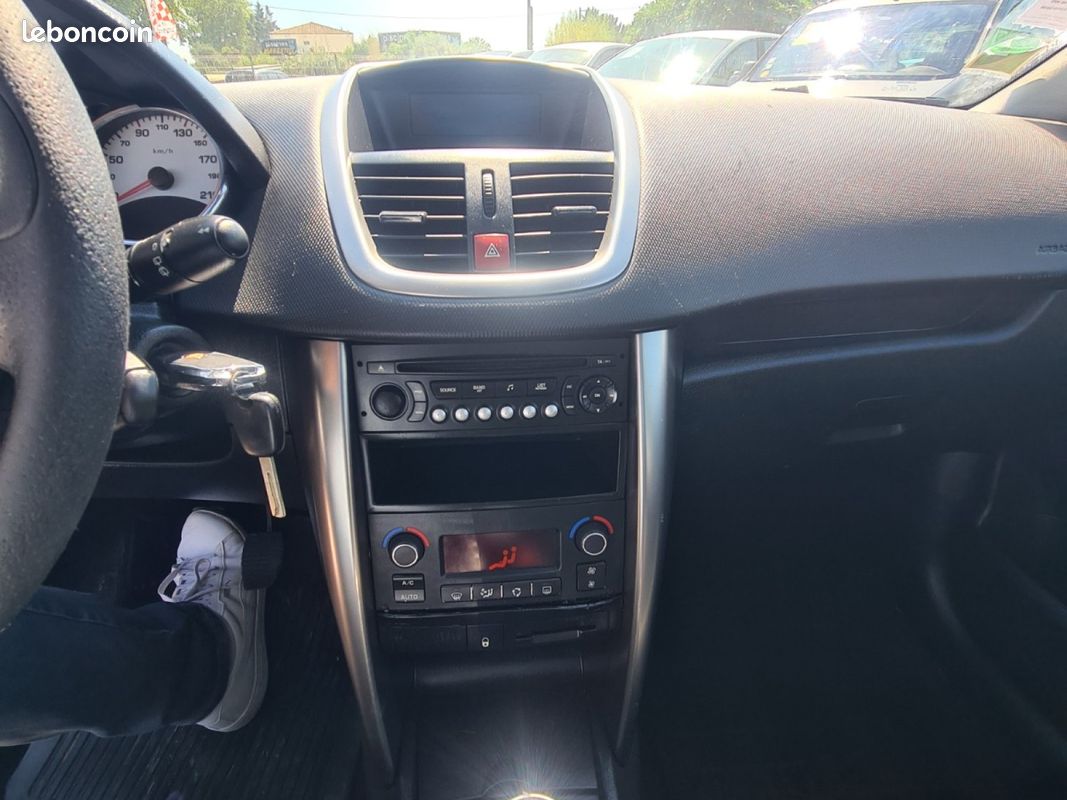 PEUGEOT 207 SW BUSINESS 1.6 HDi 90ch BLUE LION Business Pack (image 15)