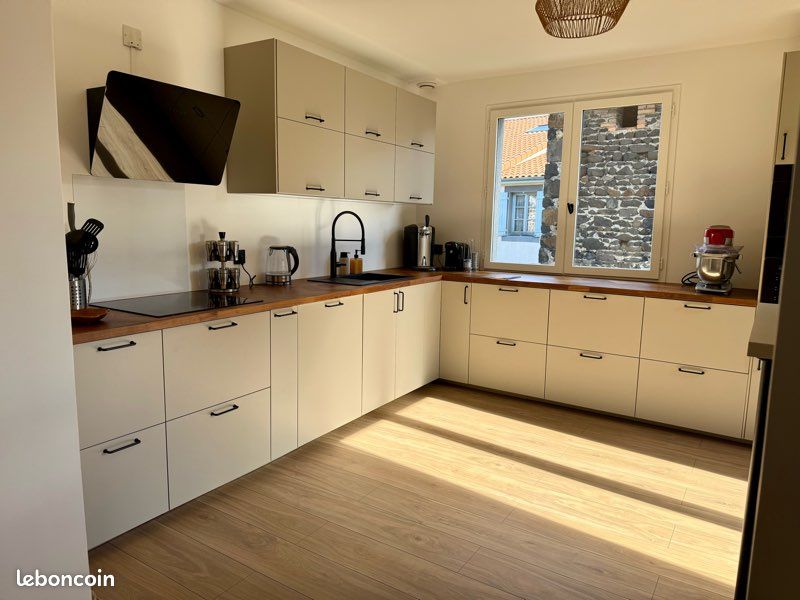 Maison 5 pièces 185 m² · à Châteaugay · 185 m² · 339 000 €