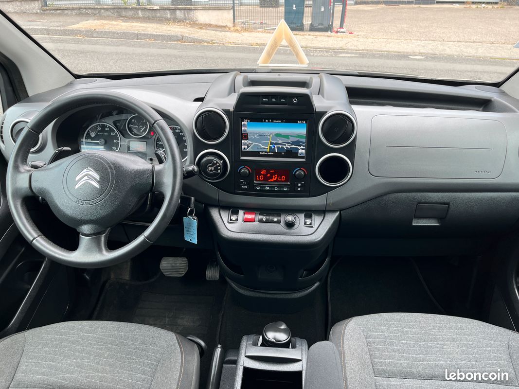 Berlingo 1.6 hdi boite auto 100cv 126.800kms gps clim poss garantie 12 / 26 / 36 mois (image 5)