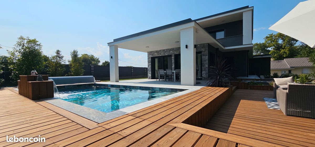 Maison 9 pièces 250 m² · à Sciez · 250 m² · 1 495 000 €