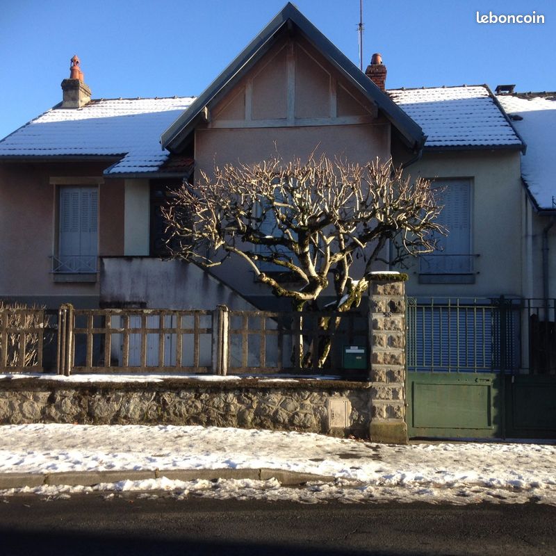 Maison 3 pièces 77 m² · à Aurillac · 77 m² · 750 €