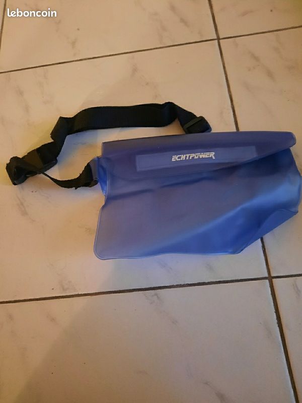 Sac dry bag et ses accessoires (image 5)
